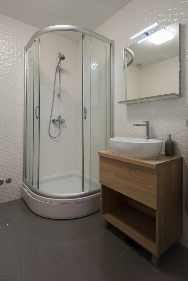 Seasons Apartmani Осиек Экстерьер фото