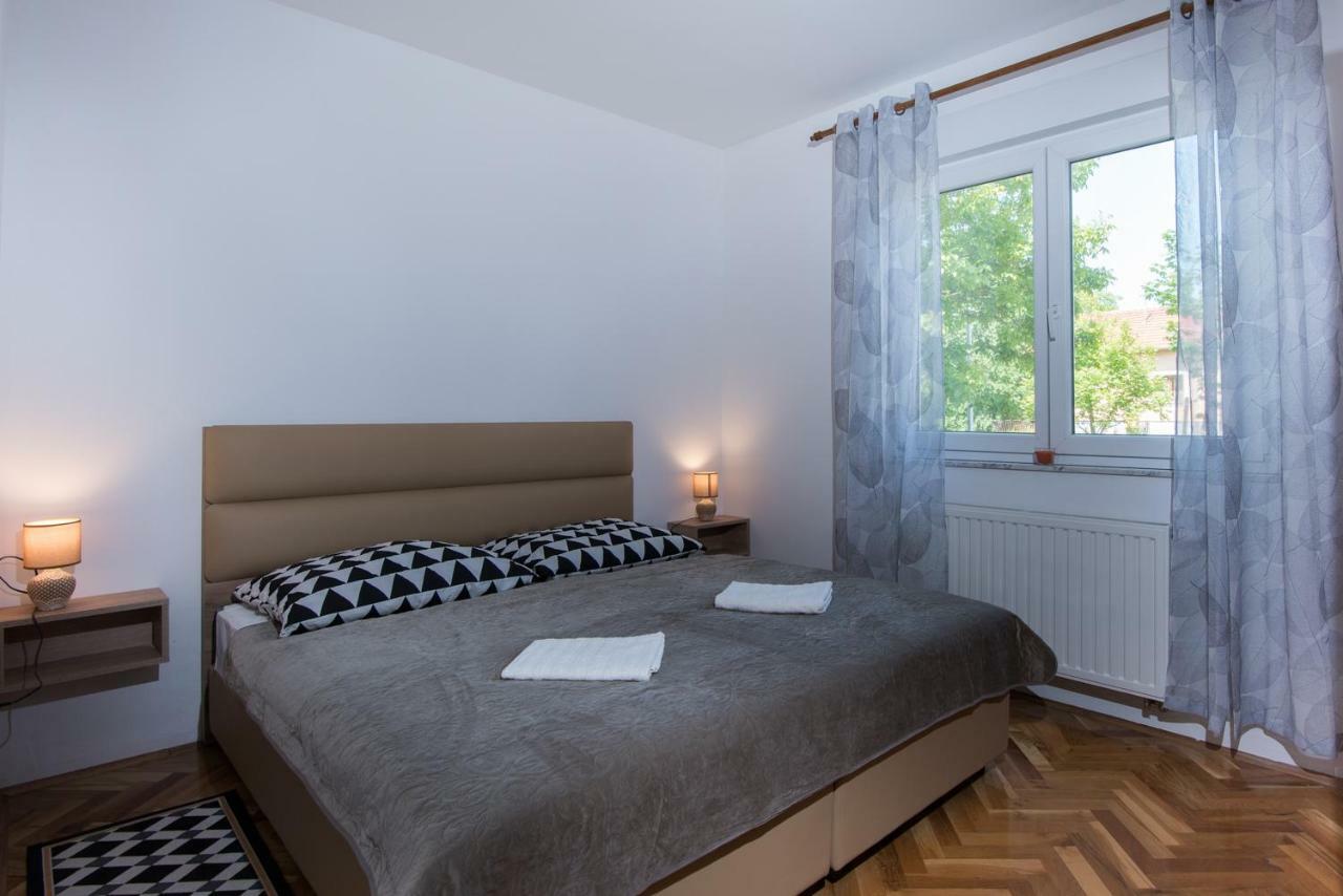 Seasons Apartmani Осиек Экстерьер фото